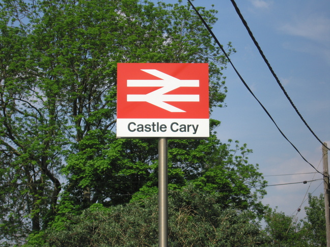 Castle Cary sign