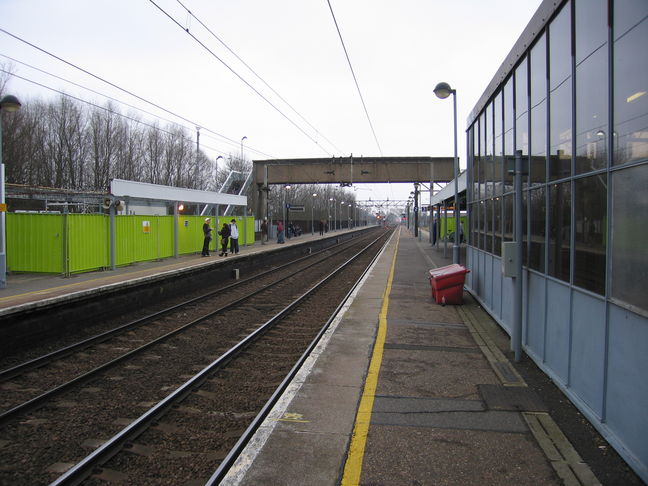 Cheshunt, platform 2