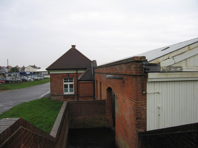 Christchurch rear, side
view