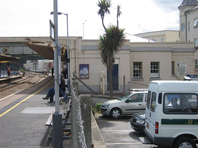 Dawlish station building side