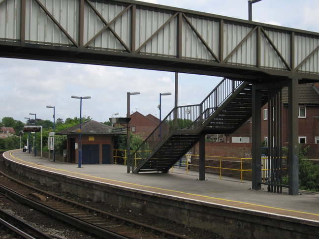 Dorchester South platform 2