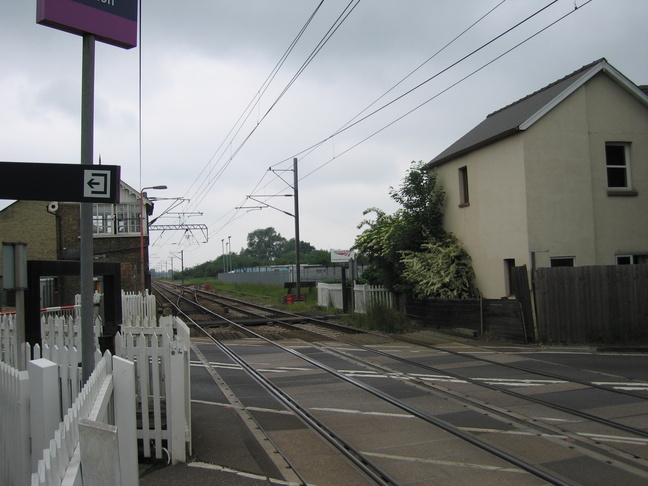 Foxton level crossing