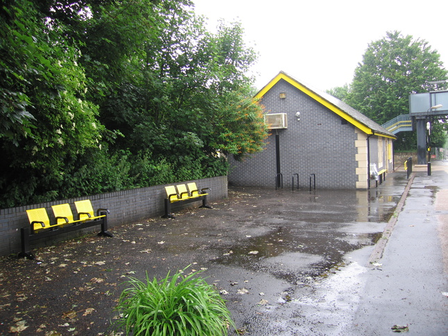 Garswood platform 1 seats