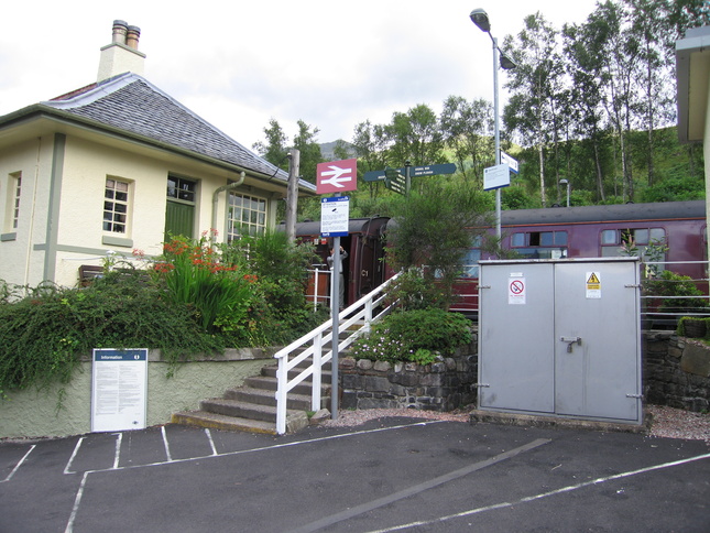Glenfinnan platform entrance