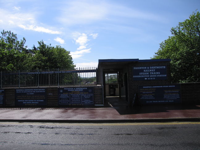 Goodrington Sands front