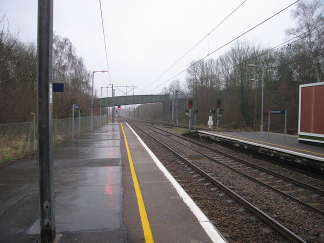Hertford North platform 1, looking
south