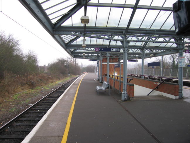 Hertford North platform 3, looking
north