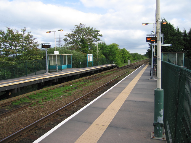 Heswall platforms looking south