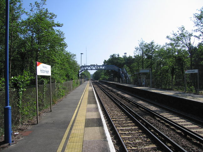 Holton Heath platform 1 looking
east