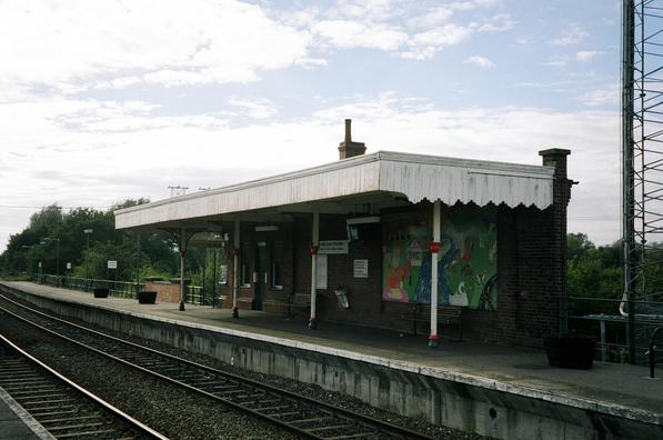 Hoveton and Wroxham platform
2