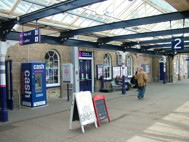 Huntingdon platform 2 under
canopy