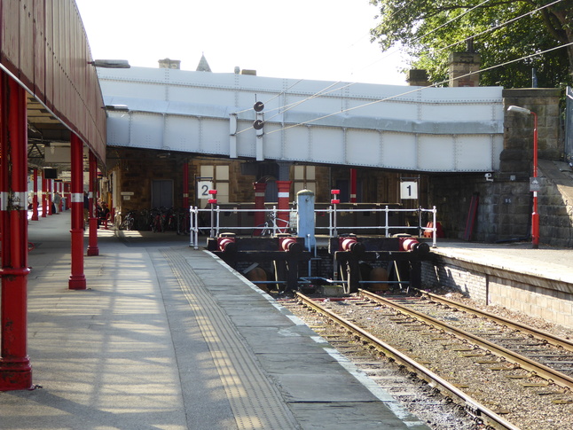 Lancaster platforms 1 and 2
buffers