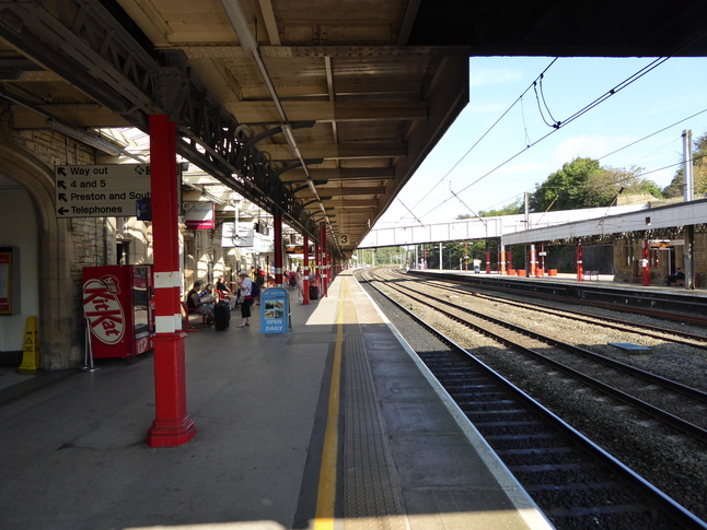 Lancaster platform 3 looking north