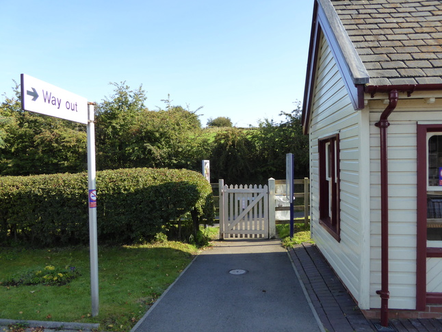 Langwathby platform 2 exit