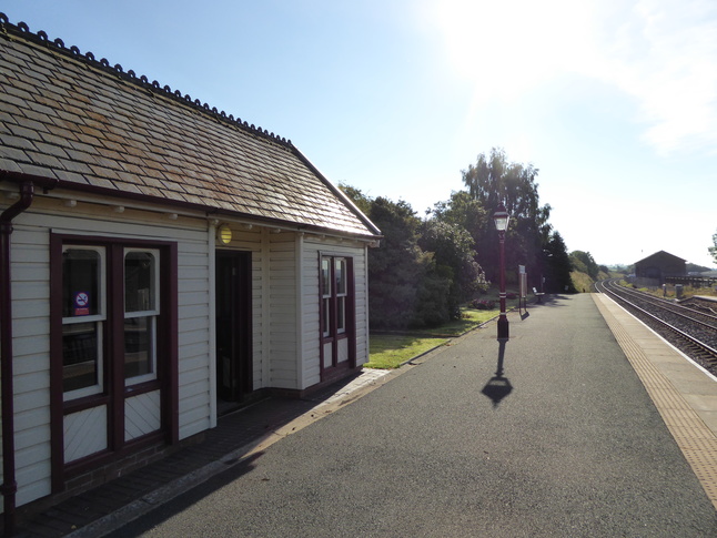 Langwathby looking south along
platform 2