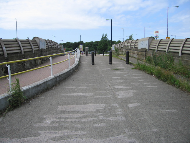 Lea Green on bridge