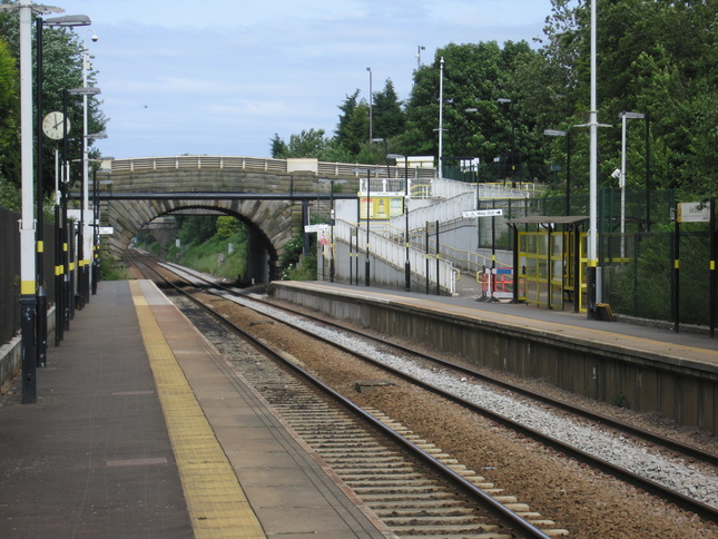 Lea Green platforms looking east
