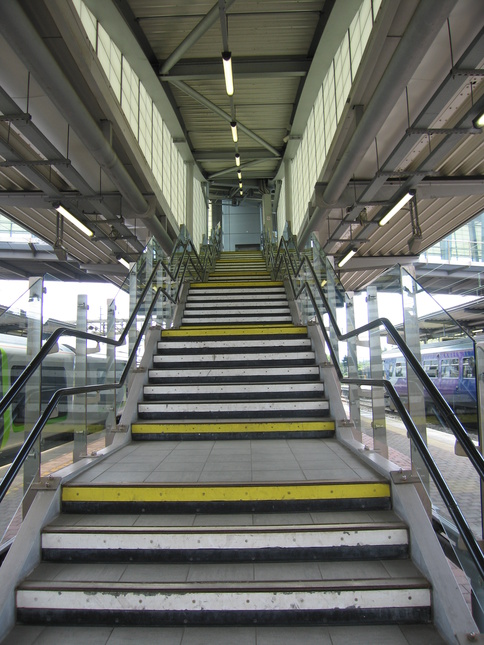 Liverpool South
Parkway platforms 2 and 3 steps