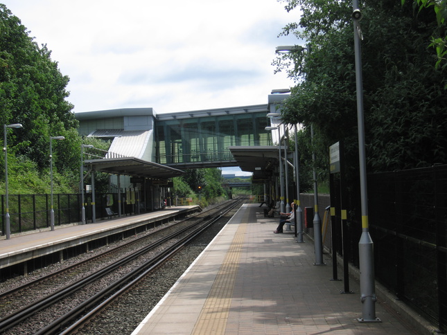 Liverpool South Parkway
platforms 5 and 6 looking east