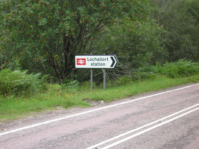 Lochailort sign
