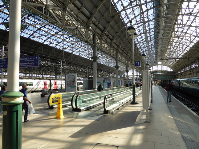 Manchester Piccadilly platform 11