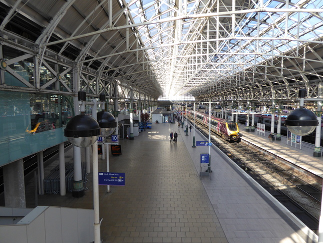 Manchester Piccadilly platforms 10 and 11