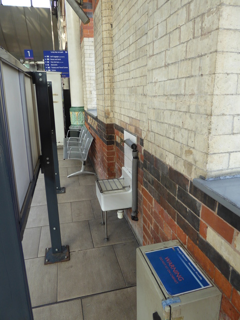 Manchester Piccadilly
platform 1 sink