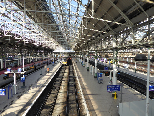 Manchester Piccadilly platforms 5 and 6