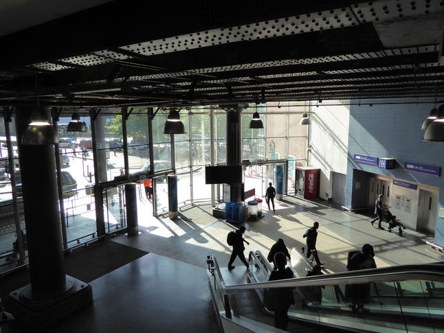 Manchester
Piccadilly southern entrance