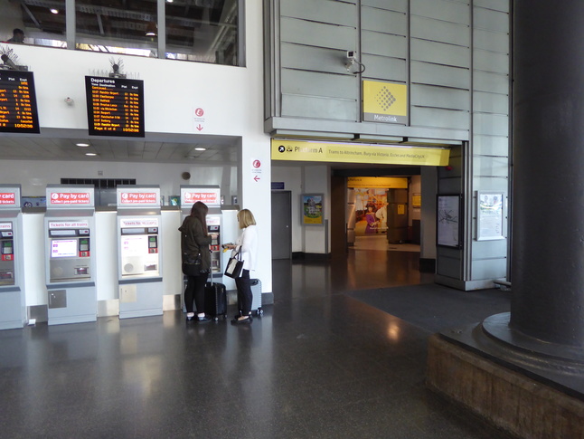 Manchester Piccadilly southern entrance - Metrolink