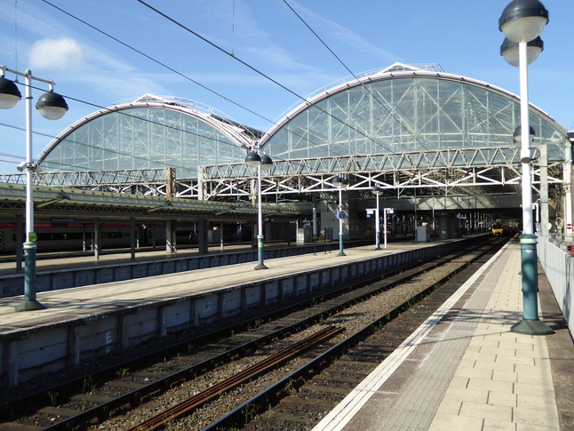 Manchester Piccadilly trainshed end from platform 1