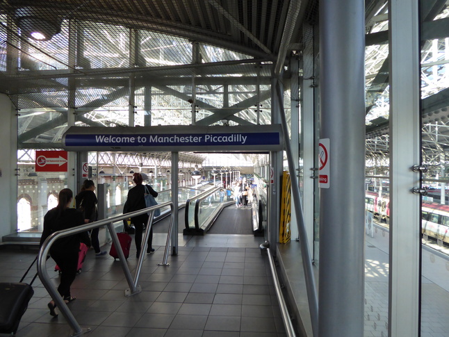 Manchester Piccadilly platforms 10 and 11