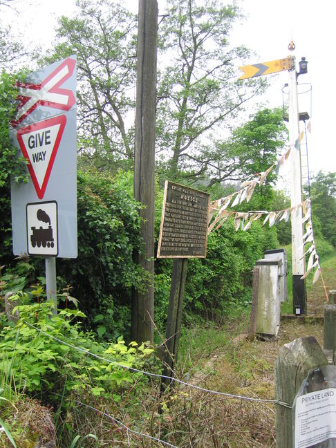 Nappers Halt level crossing