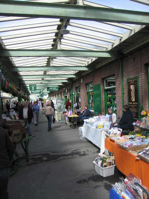 Okehampton platform 3, under
canopy