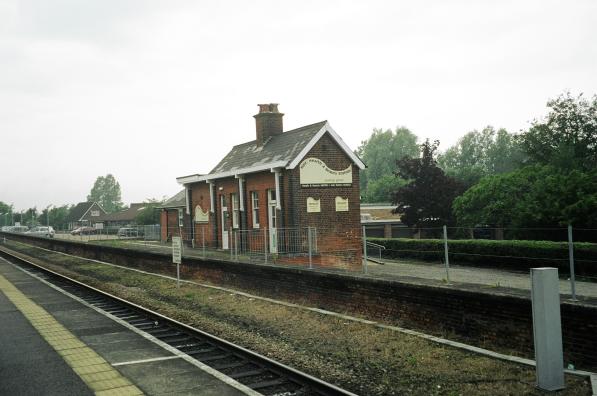 Oulton Broad South platform 2