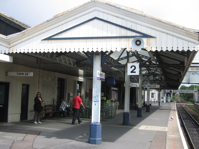 Paignton platform 2