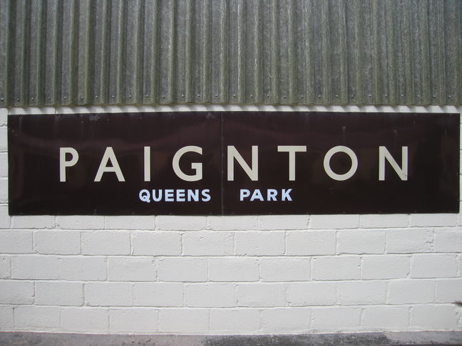 Paignton Queens Park
sign