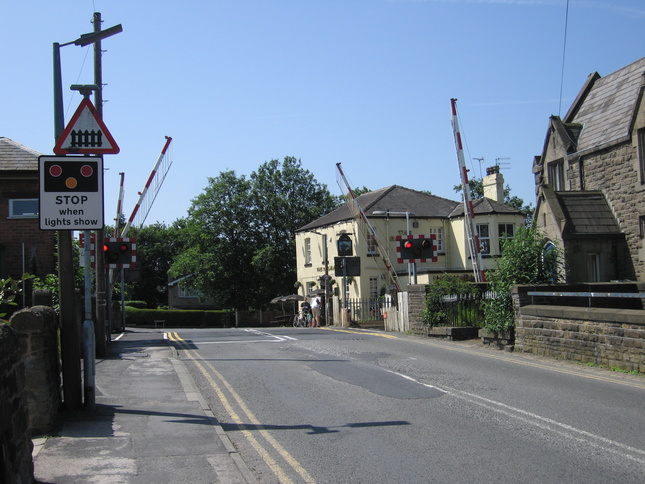 Parbold level crossing