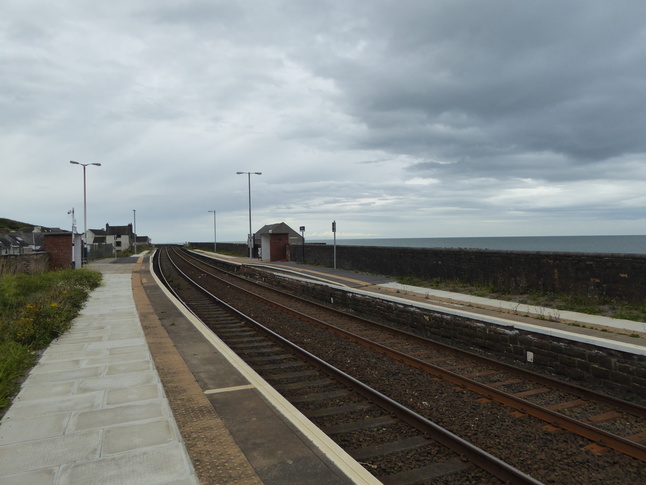 Parton platforms looking south