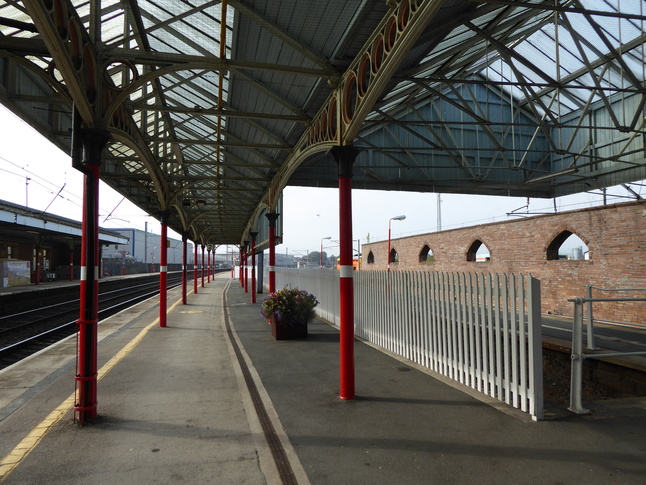 Penrith platform 2 looking south