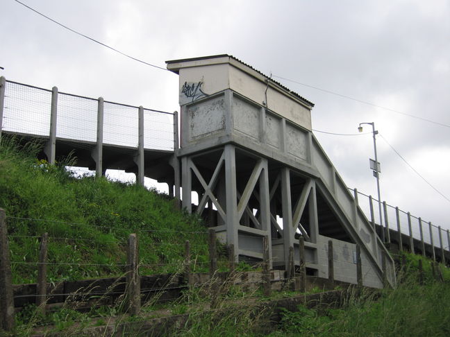 Polsloe Bridge shelter