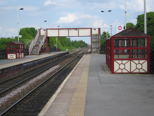 Pontefract Monkhill platform
1 looking east