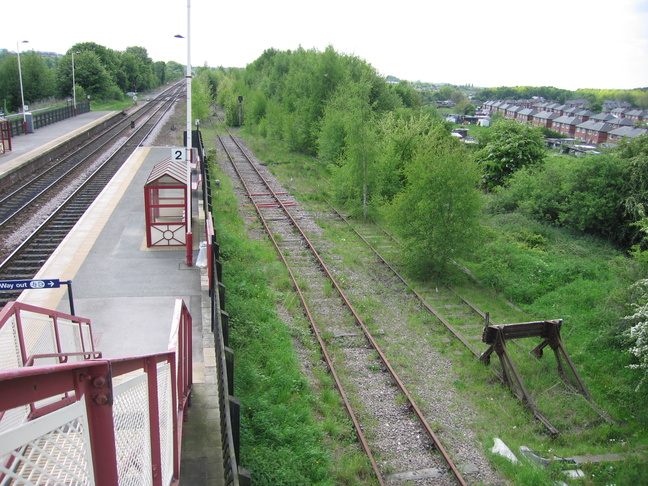 Pontefract Monkhill
avoiding line