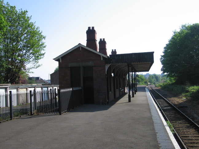 Redland platform looking east