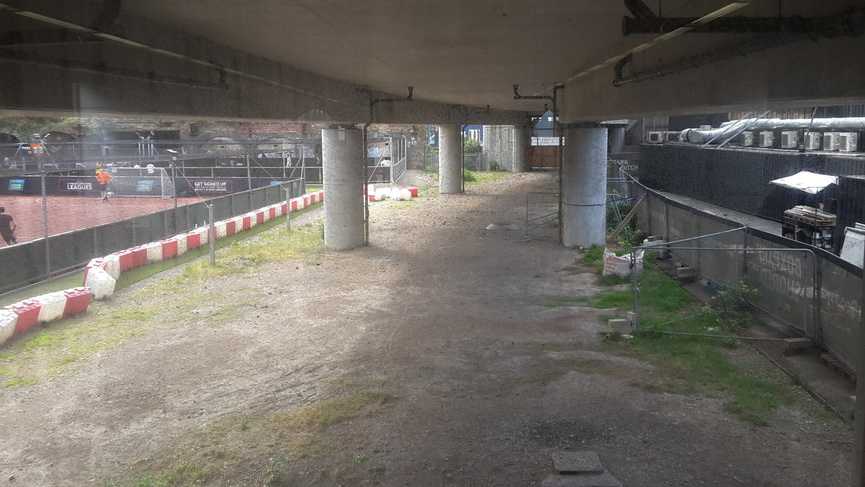 Shoreditch High
Street under viaduct