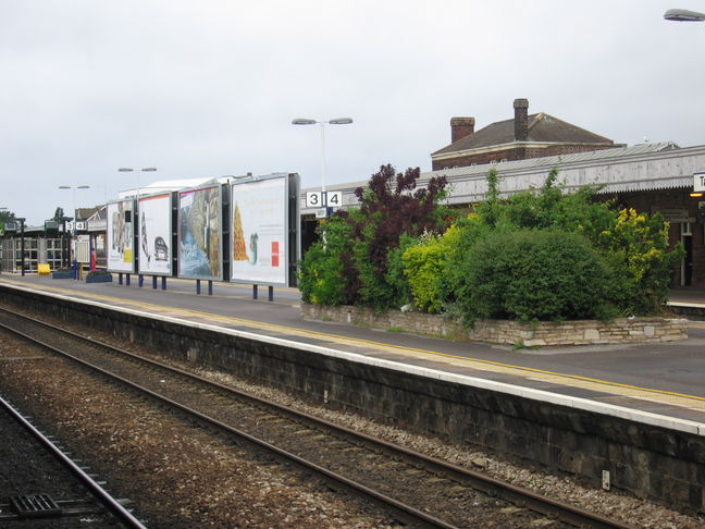 Taunton platforms 3 and 4