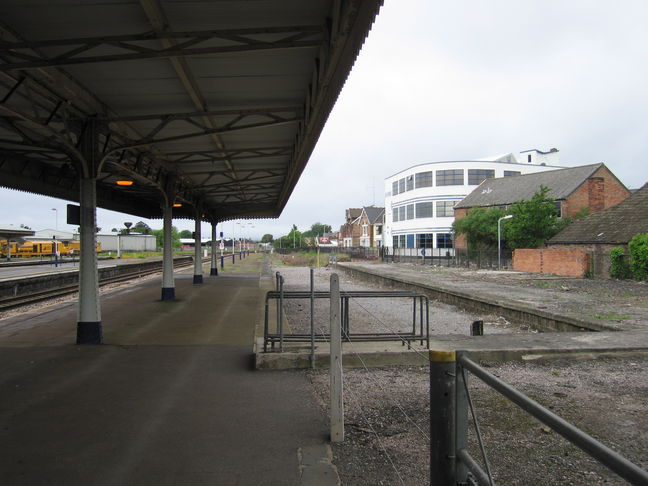 Taunton disused bay