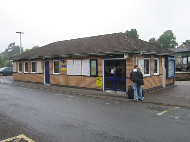 Totnes new entrance