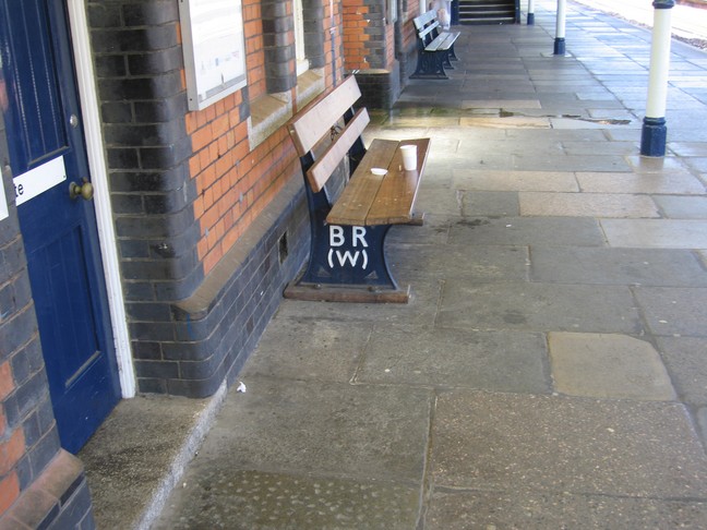 Truro British Railways (Western)
bench