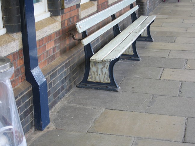 Truro GWR bench - oldest